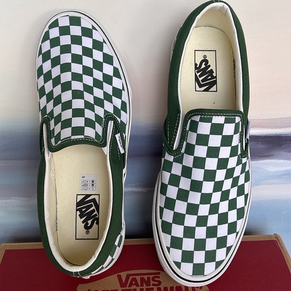 Vans Men’s Classic Slip-On
Color Theory Checkerboard
VN0A7Q5D6QU
Sneakers - Picture 13 of 16
